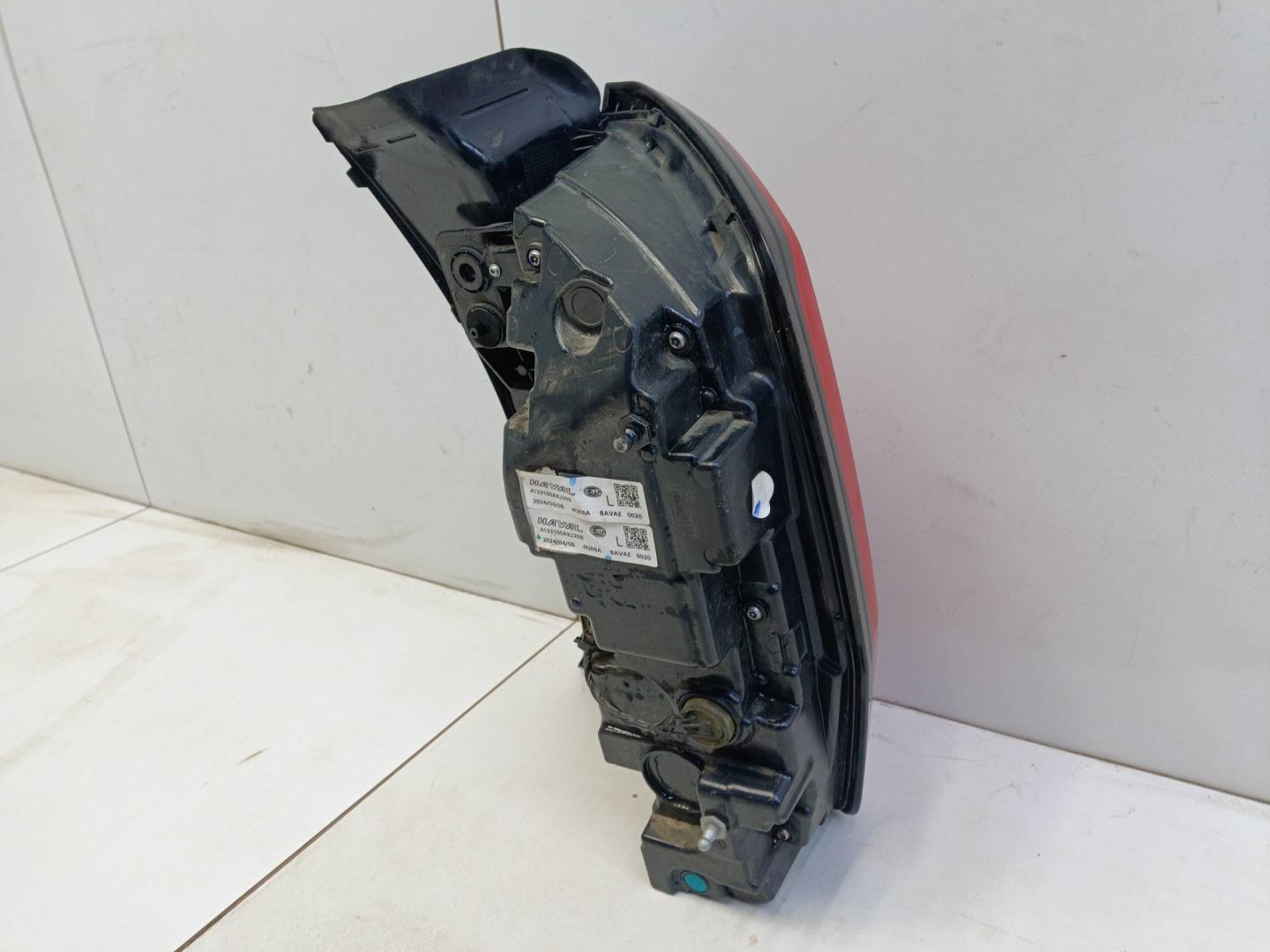 Фонарь задний левый