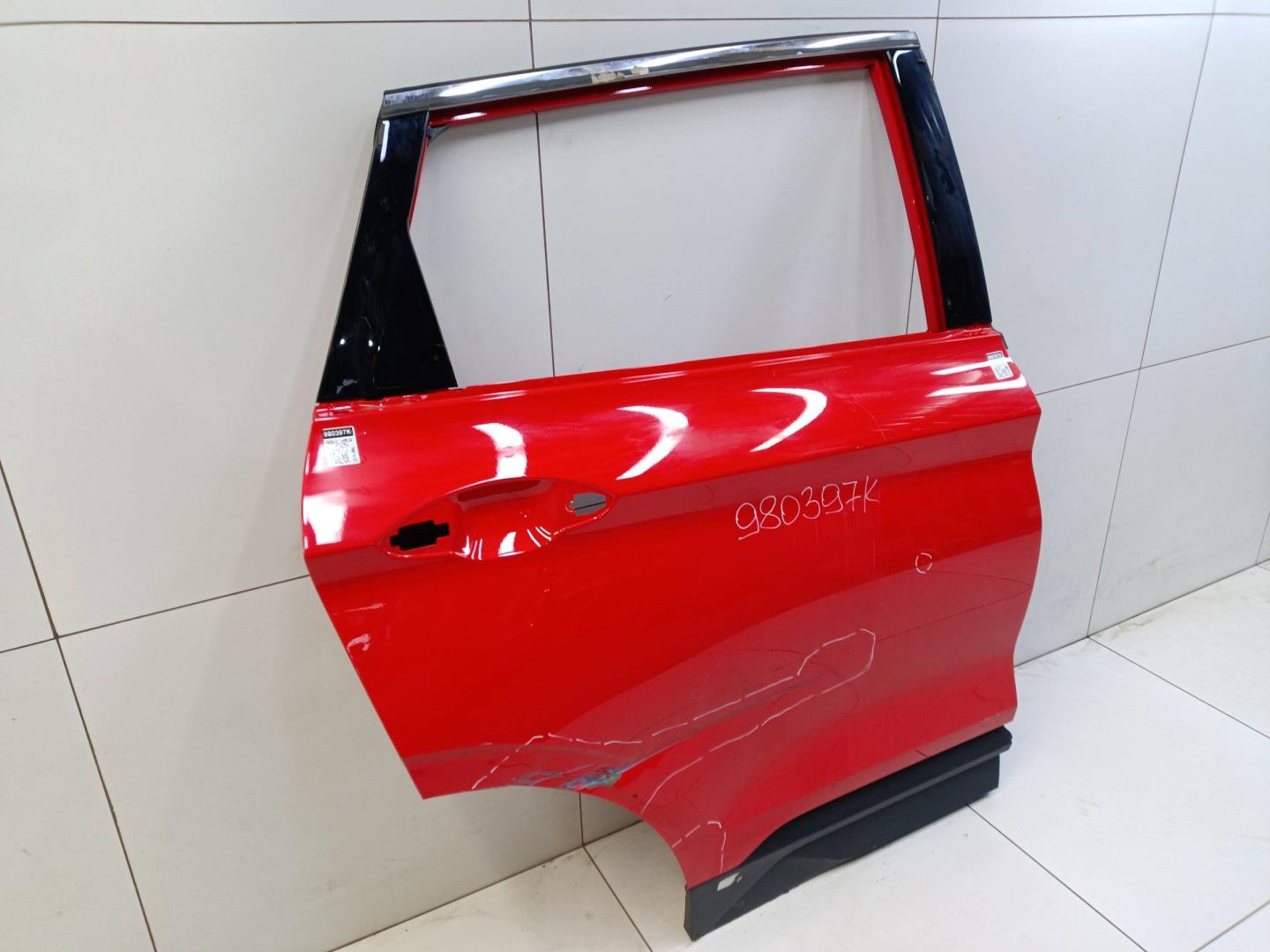 Дверь задняя правая