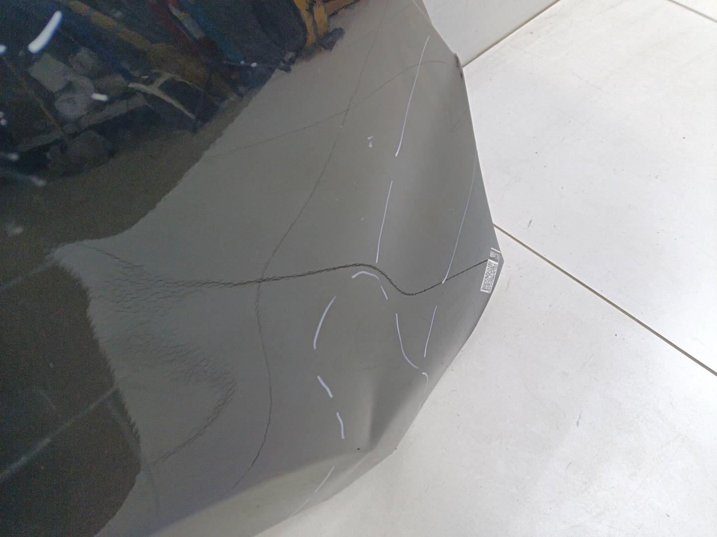 Крыло переднее правое