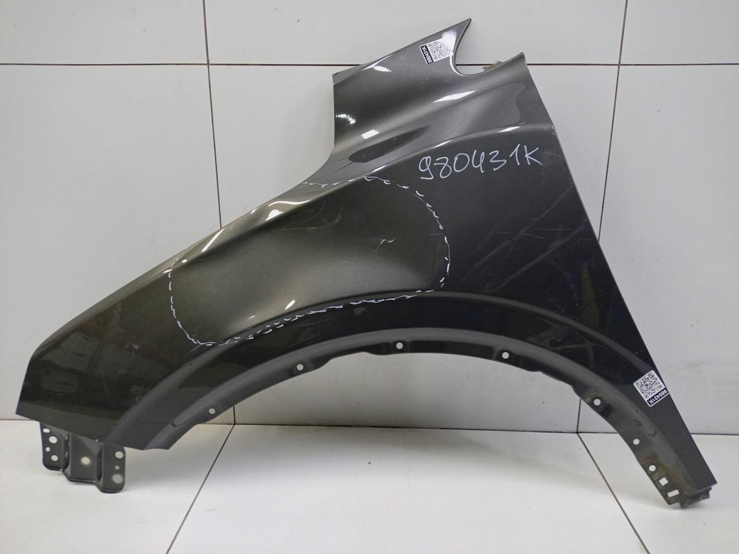 Крыло переднее левое