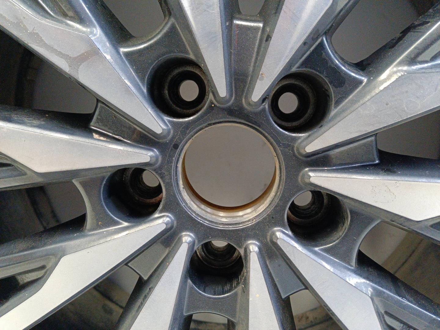 Диск колесный литой легкий сплав