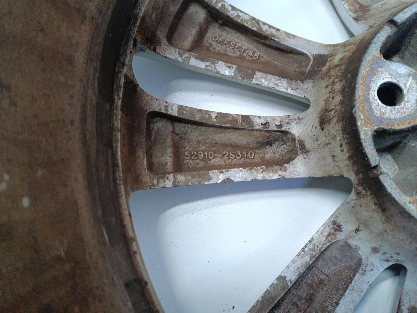 Диск колесный литой легкий сплав