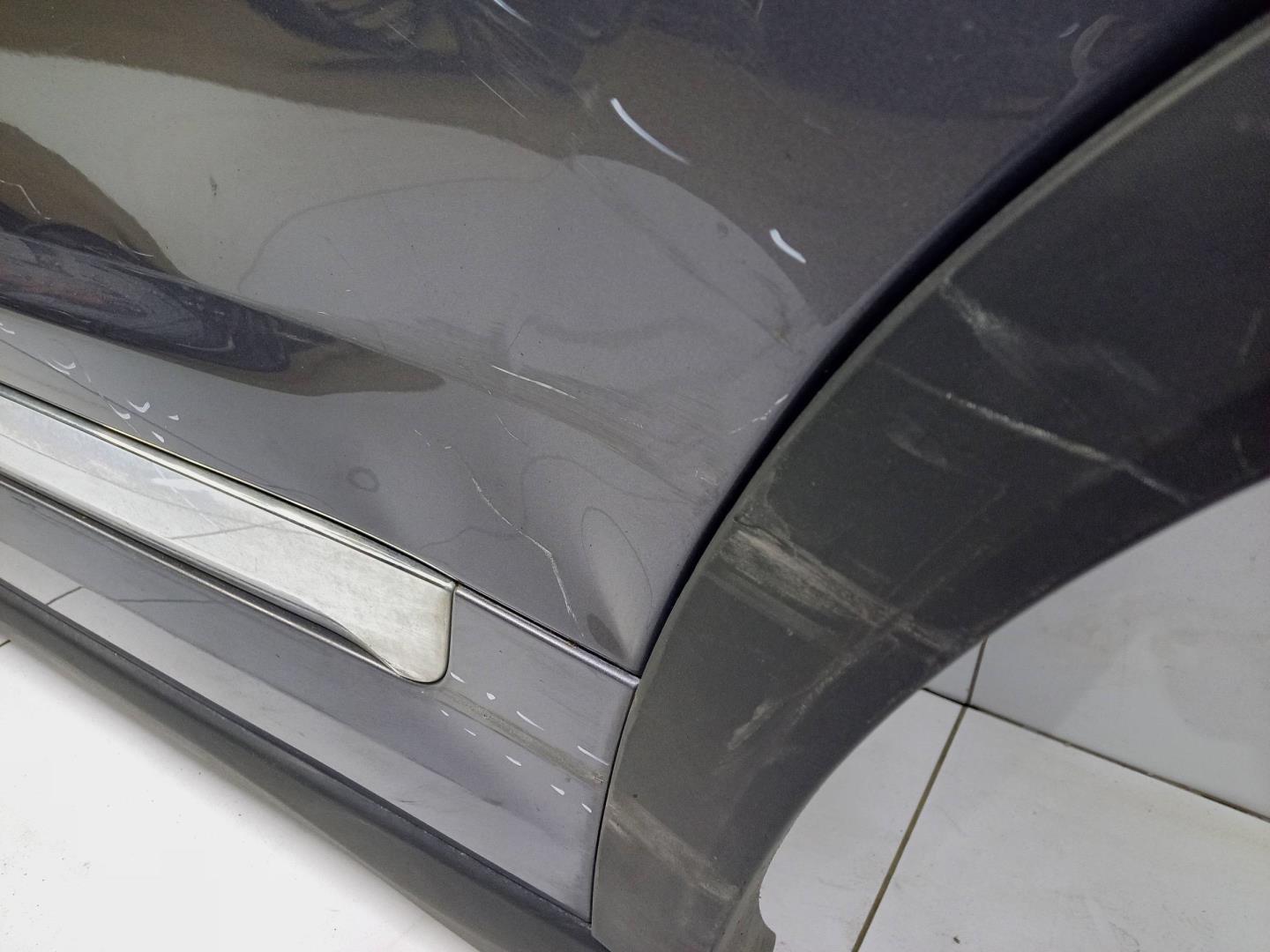 Дверь задняя левая