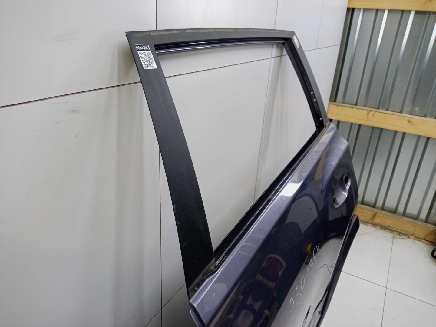 Дверь задняя левая