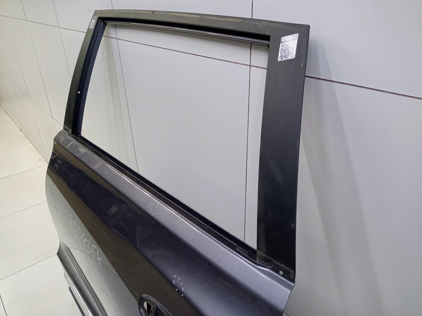 Дверь задняя левая