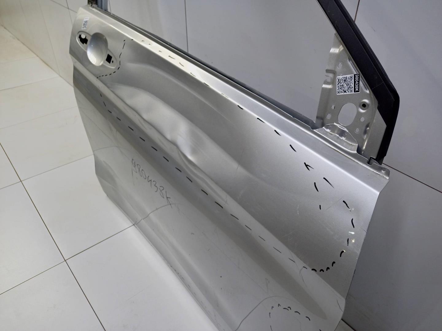 Дверь передняя правая