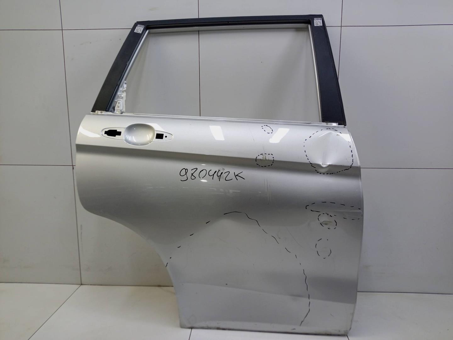 Дверь задняя правая