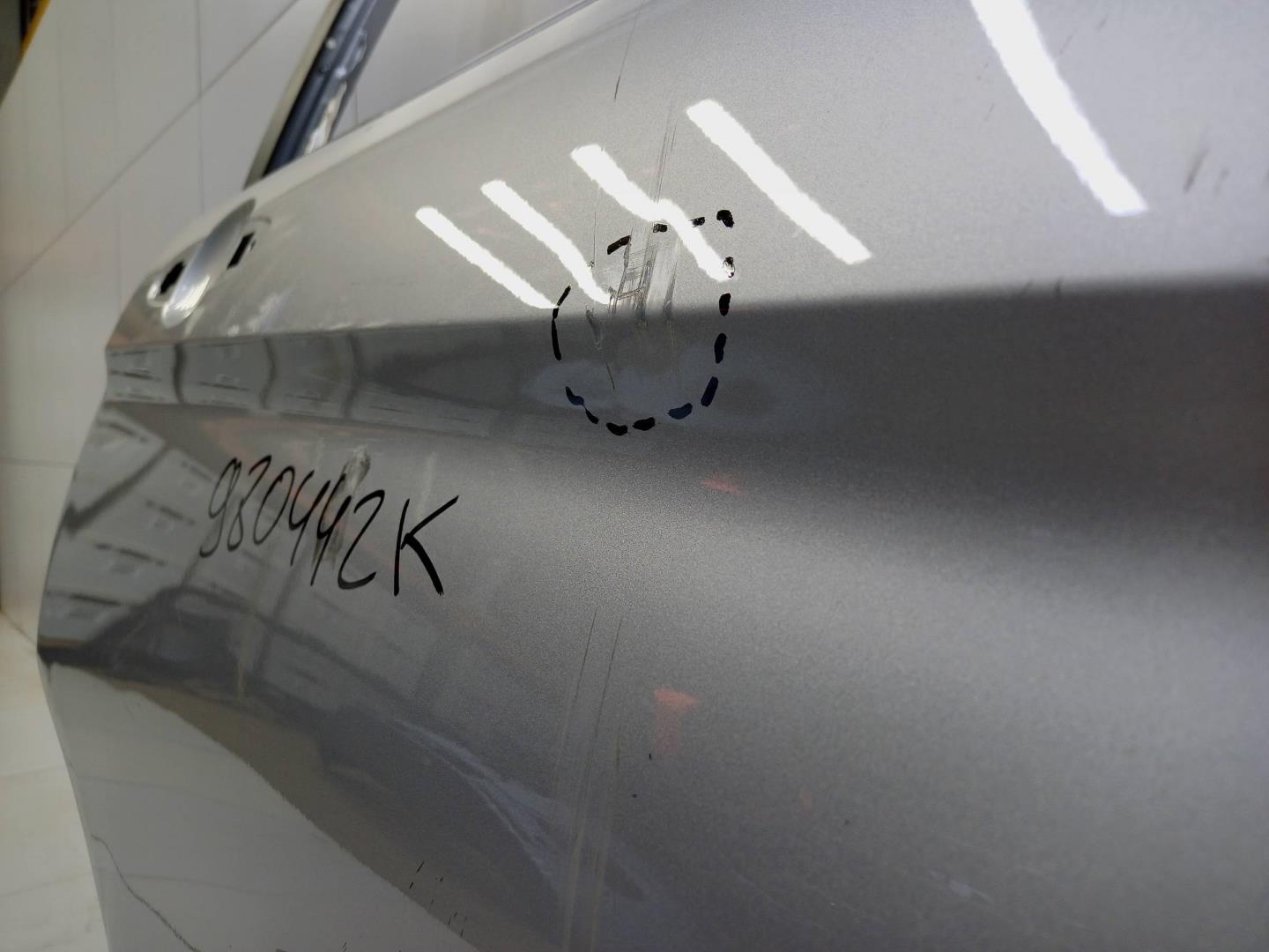 Дверь задняя правая