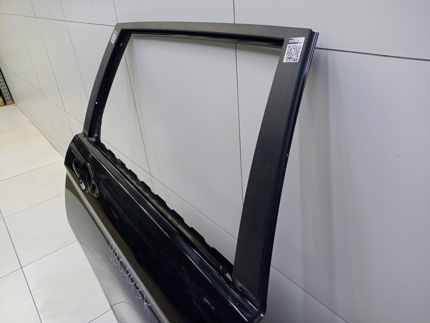 Дверь задняя правая