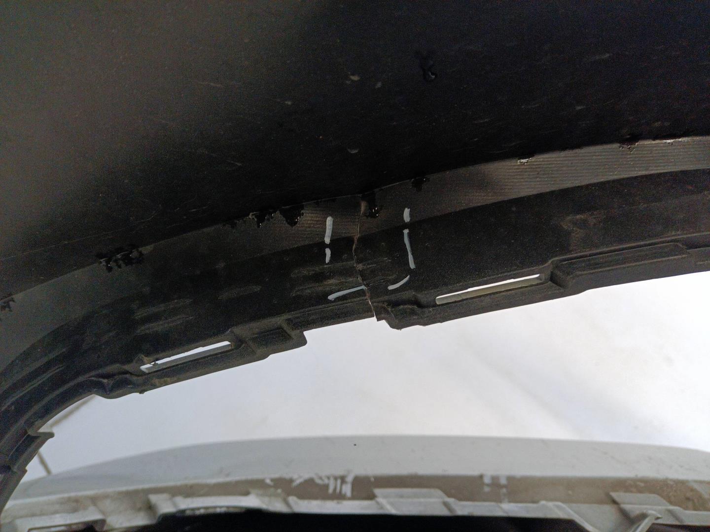 Бампер передний