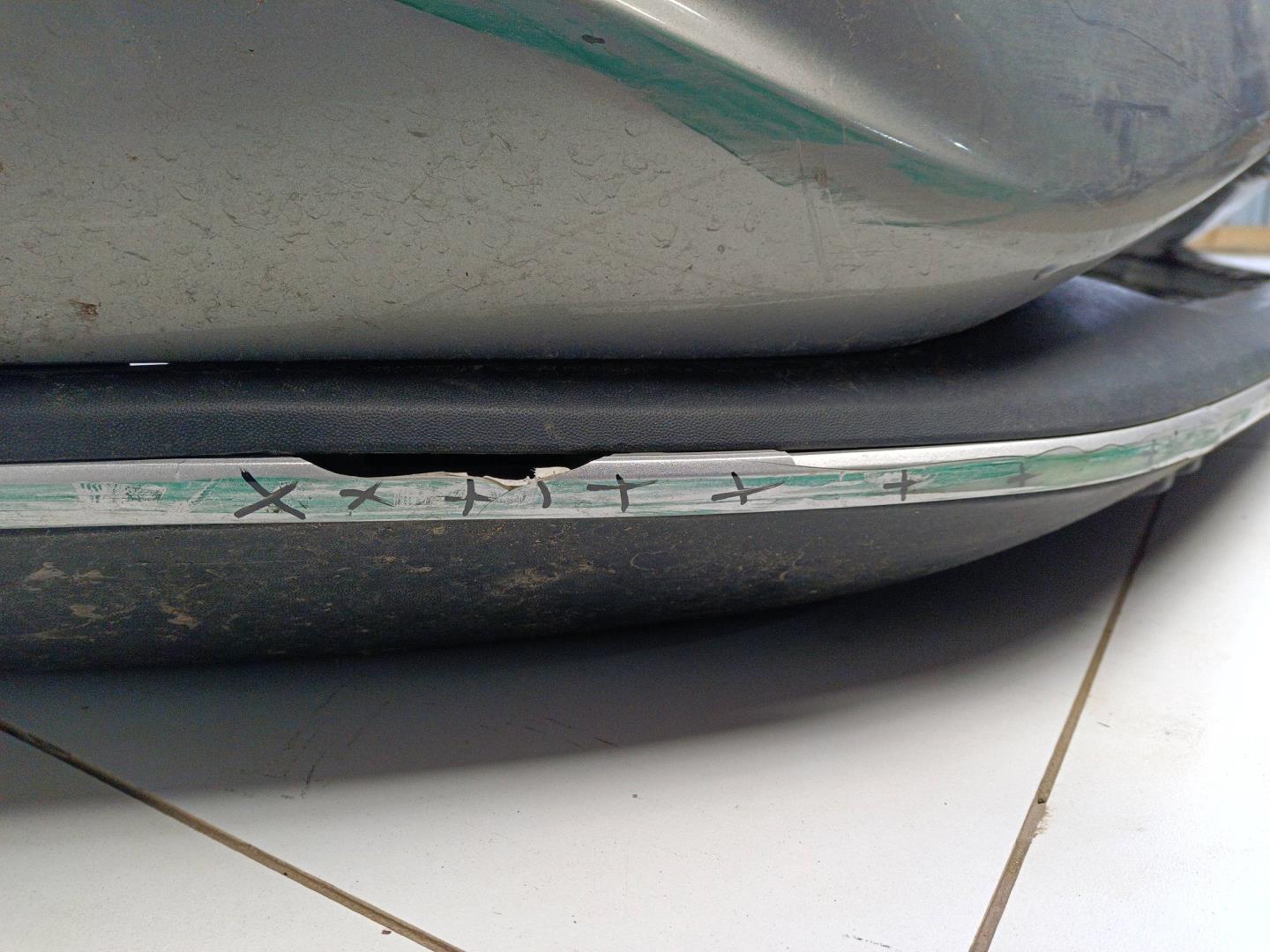 Бампер передний