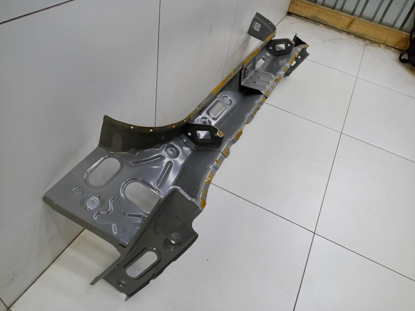 Панель задняя