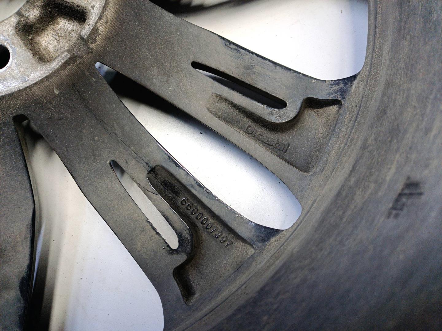 Диск колесный литой легкий сплав