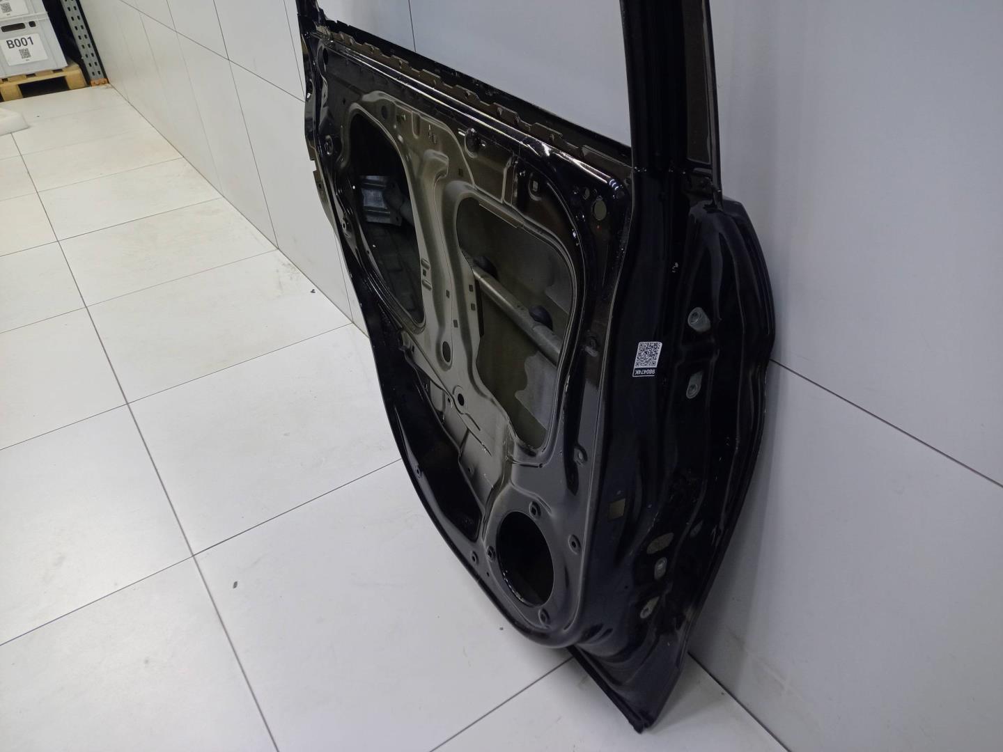 Дверь задняя левая