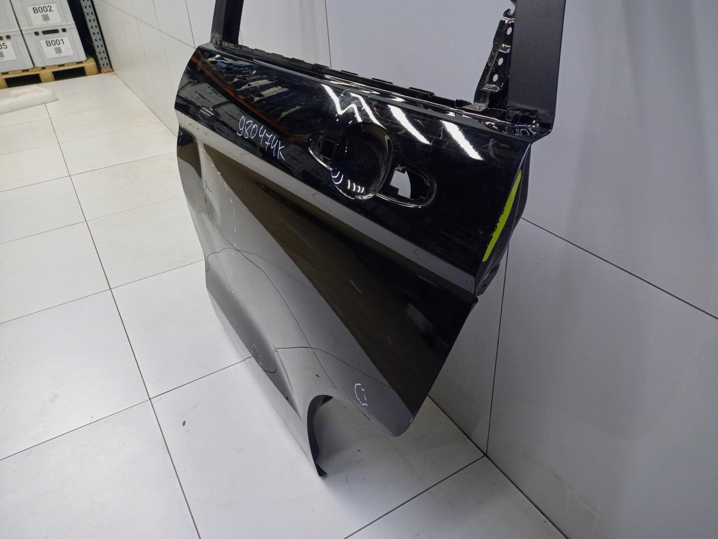 Дверь задняя левая