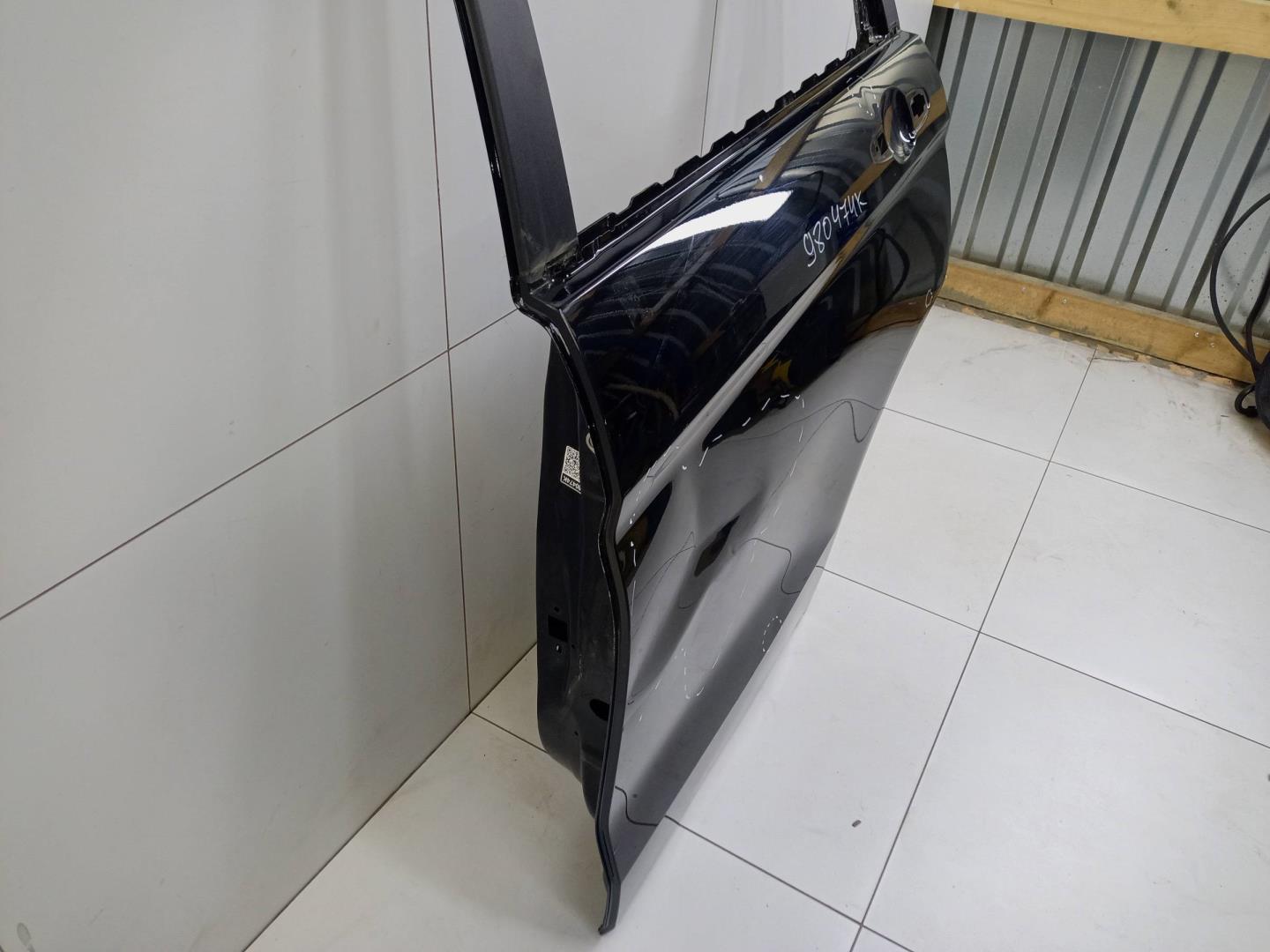 Дверь задняя левая