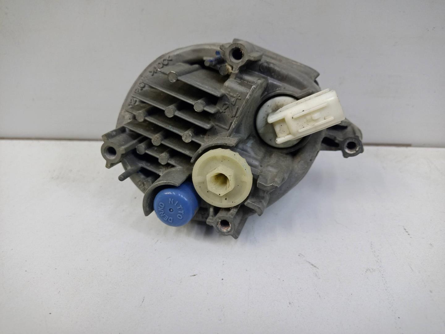 Фара противотуманная правая