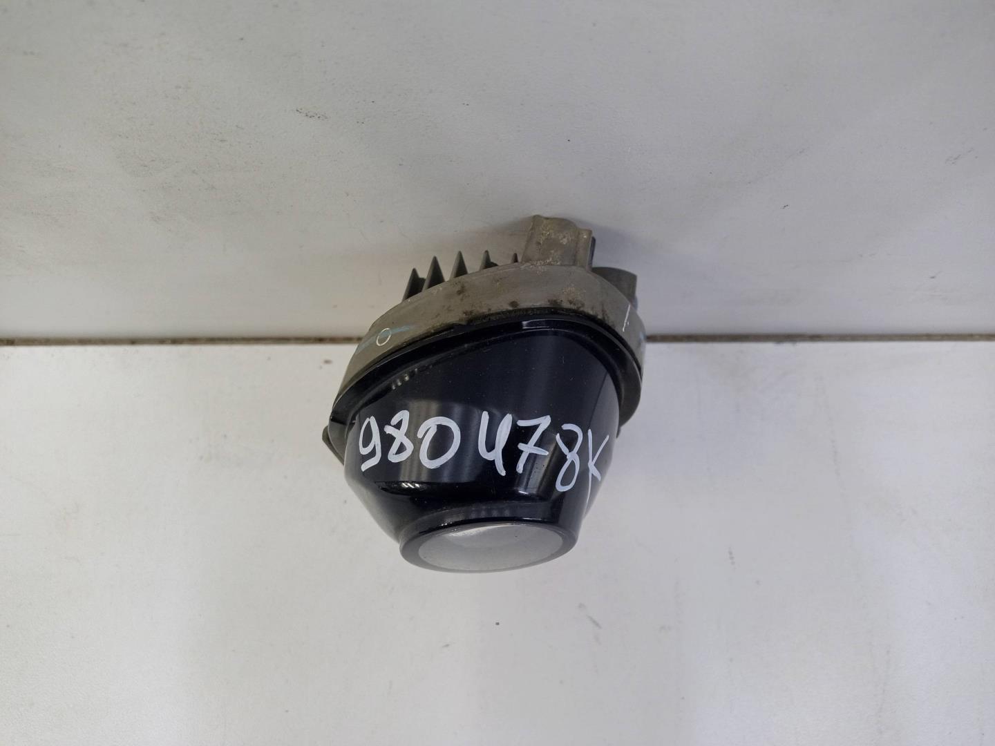 Фара противотуманная правая