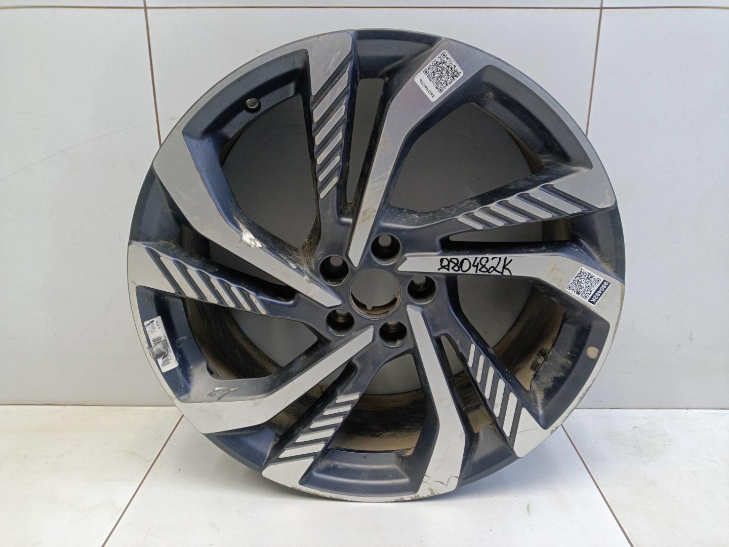 Диск колесный литой легкий сплав