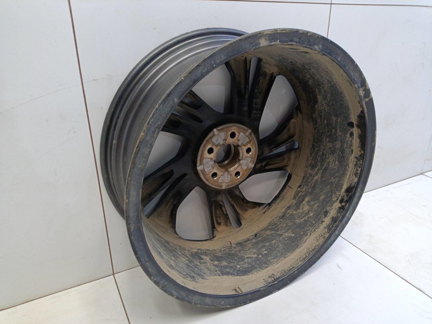 Диск колесный литой легкий сплав