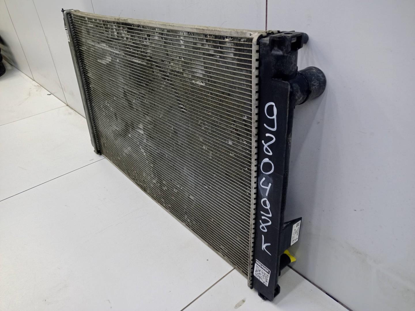 Радиатор охлаждения двигателя основной