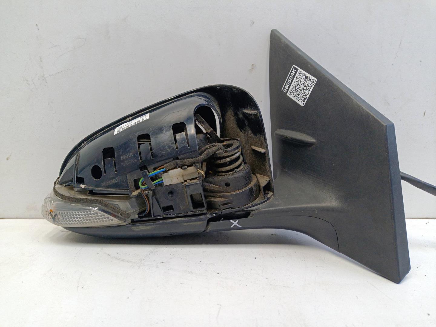 Зеркало правое электрическое