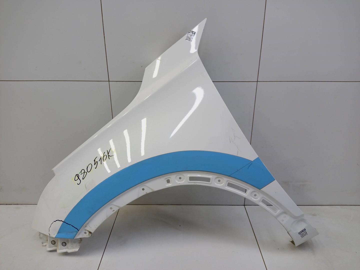 Крыло переднее левое