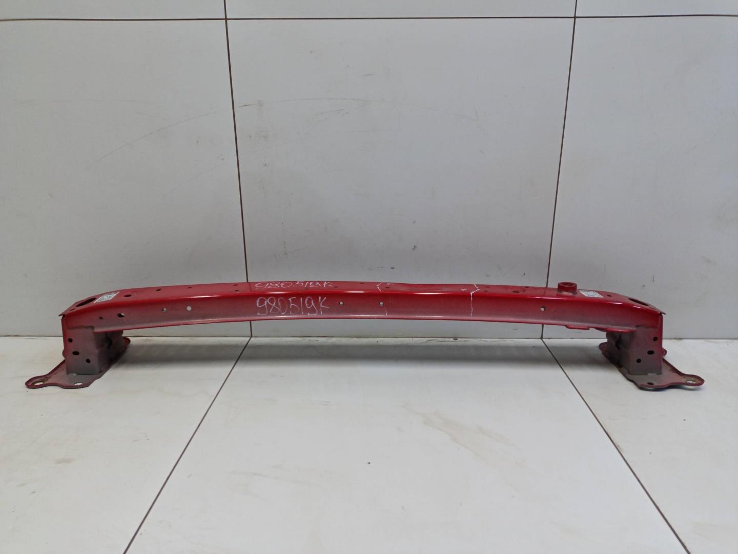 Усилитель переднего бампера