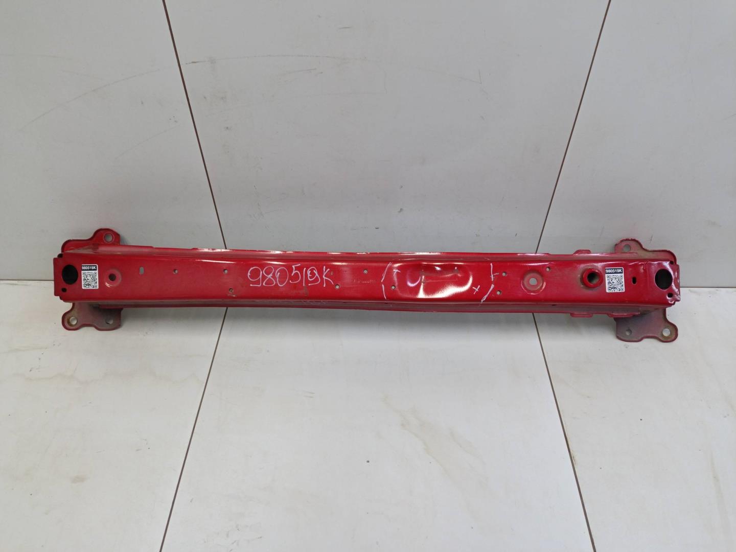 Усилитель переднего бампера