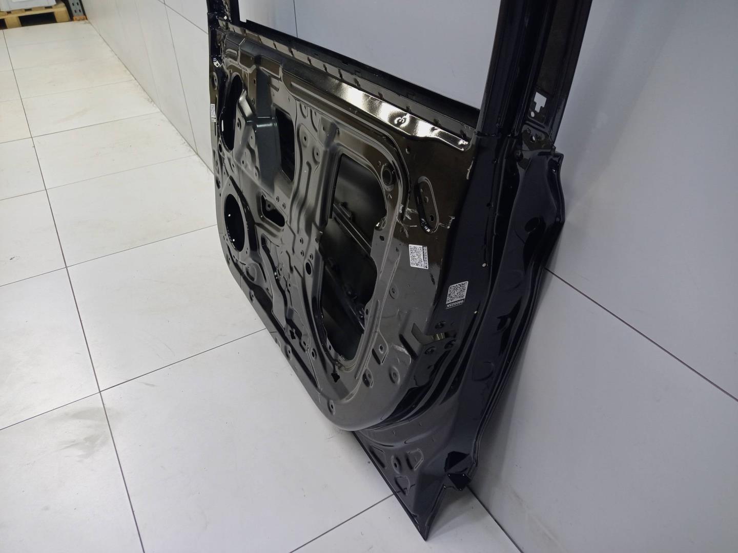 Дверь передняя правая