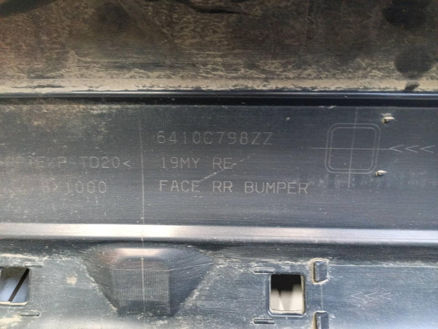 Бампер задний