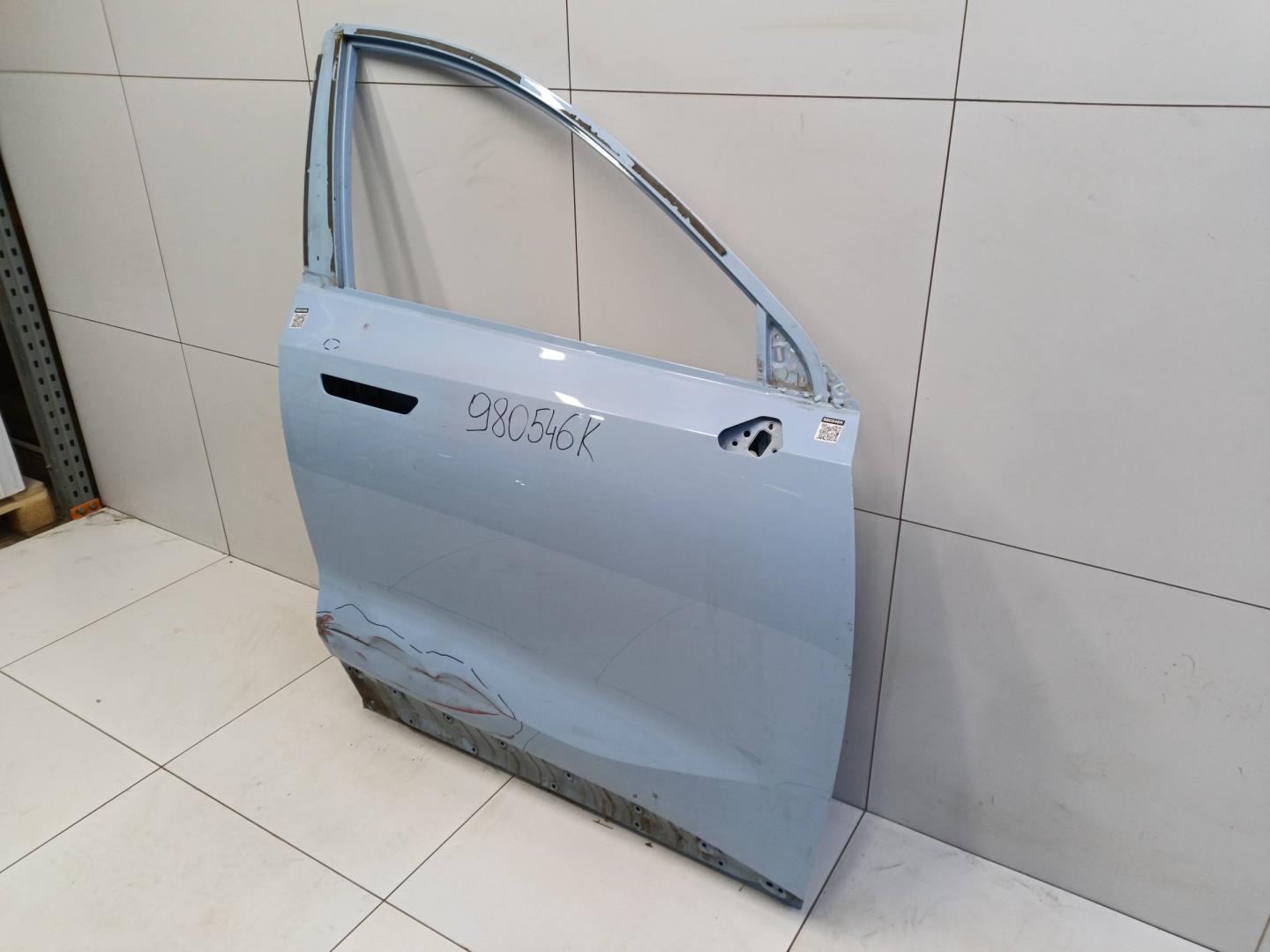 Дверь передняя правая