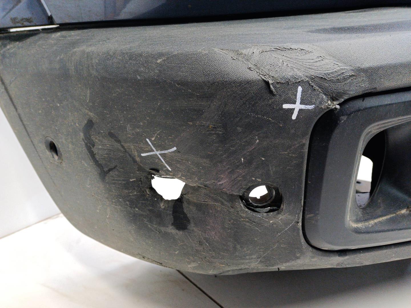 Бампер передний