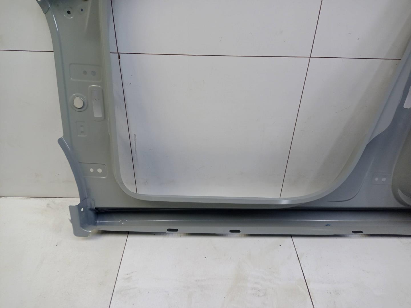 Кузовной элемент