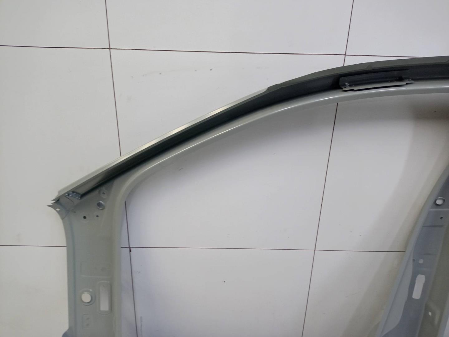 Кузовной элемент