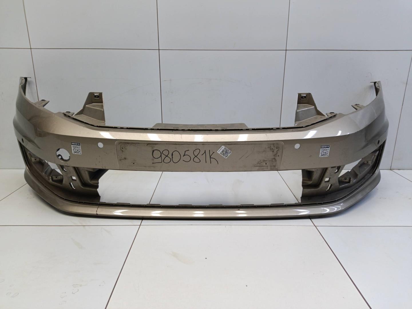 Бампер передний