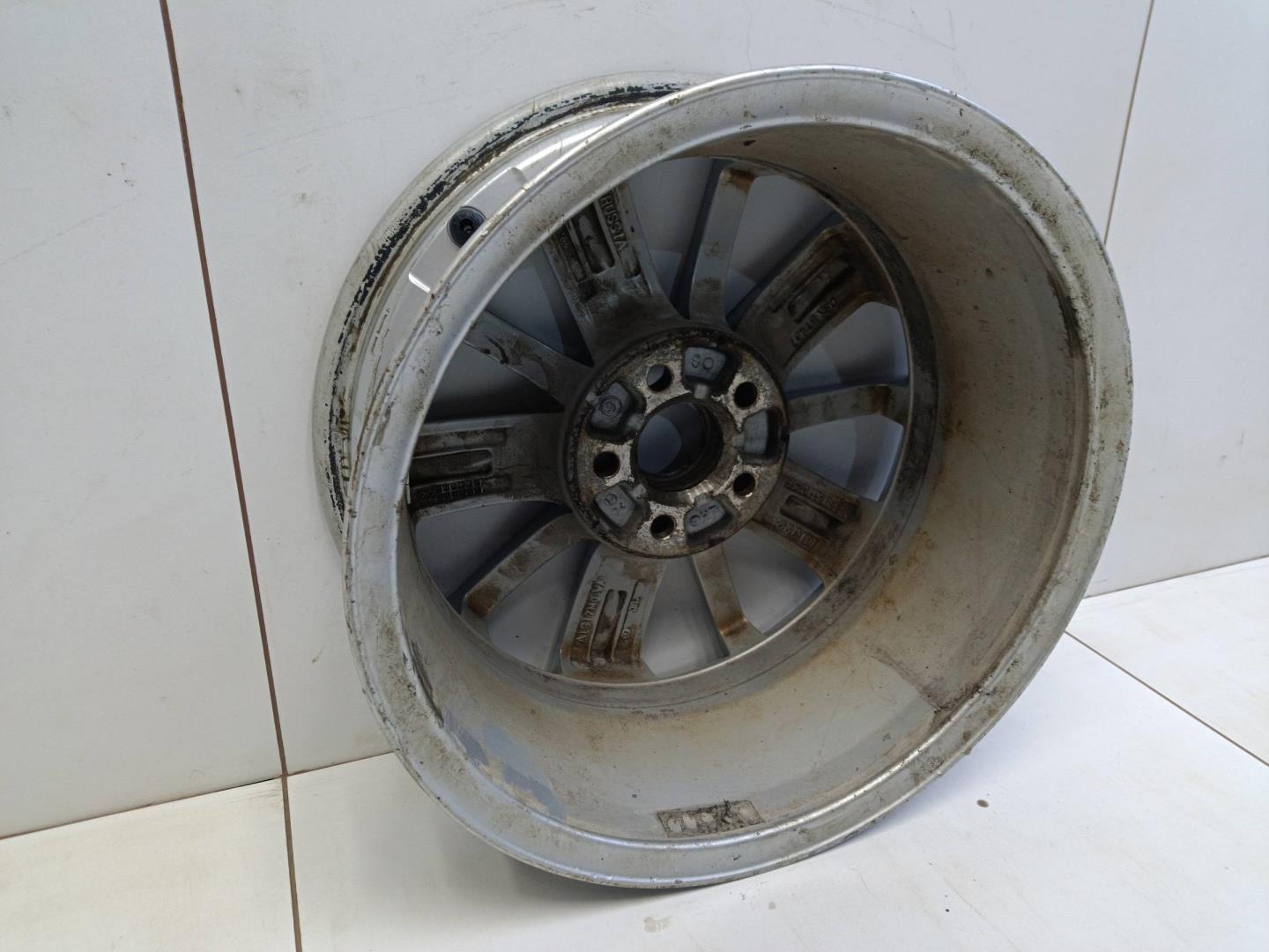 Диск колесный литой легкий сплав