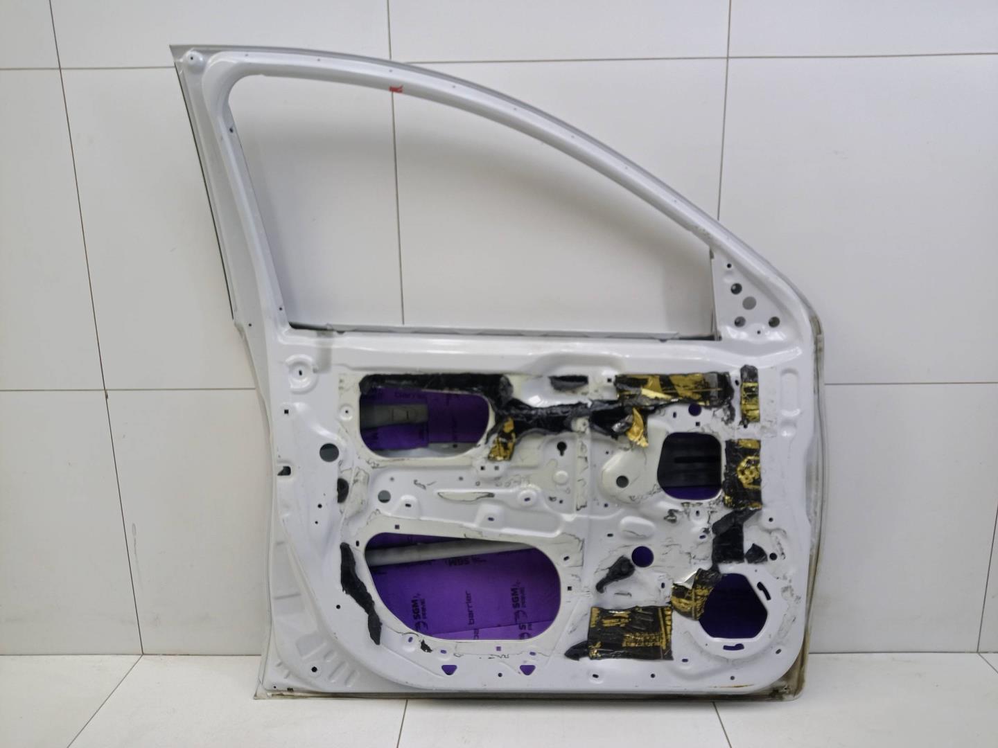 Дверь передняя левая