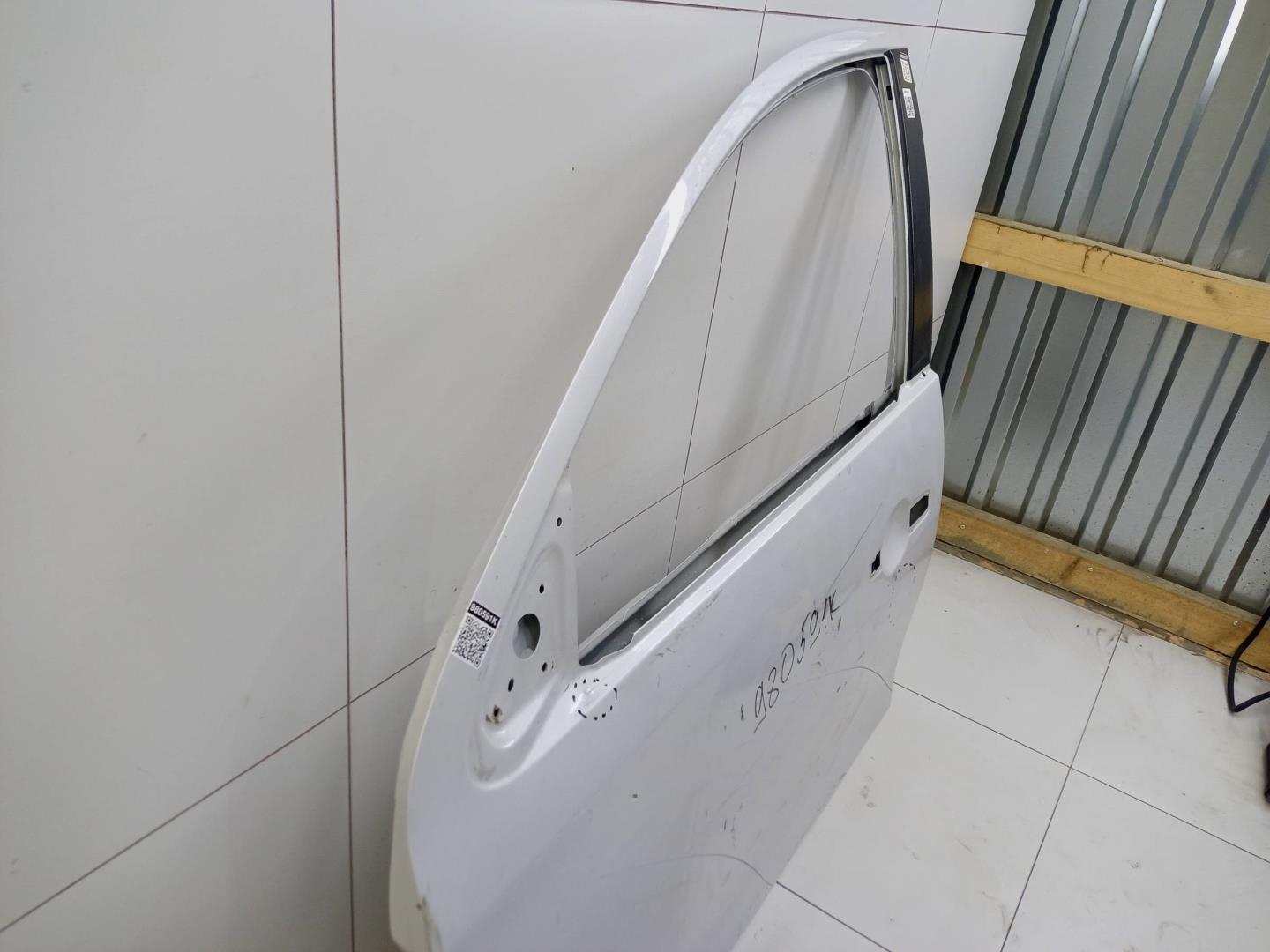 Дверь передняя левая