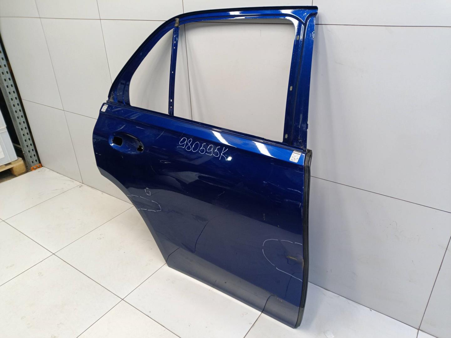 Дверь задняя правая