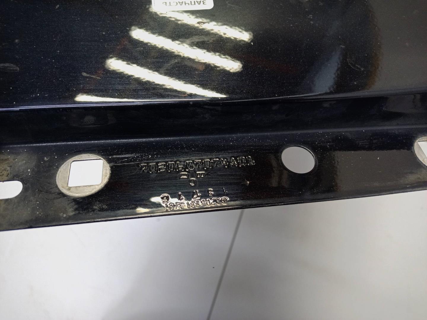 Крыло переднее правое