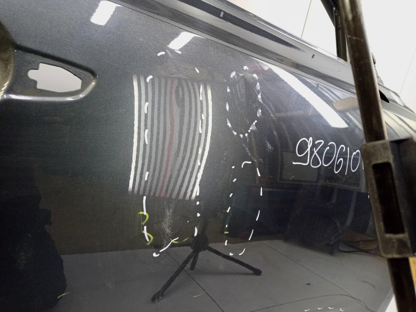 Дверь передняя правая