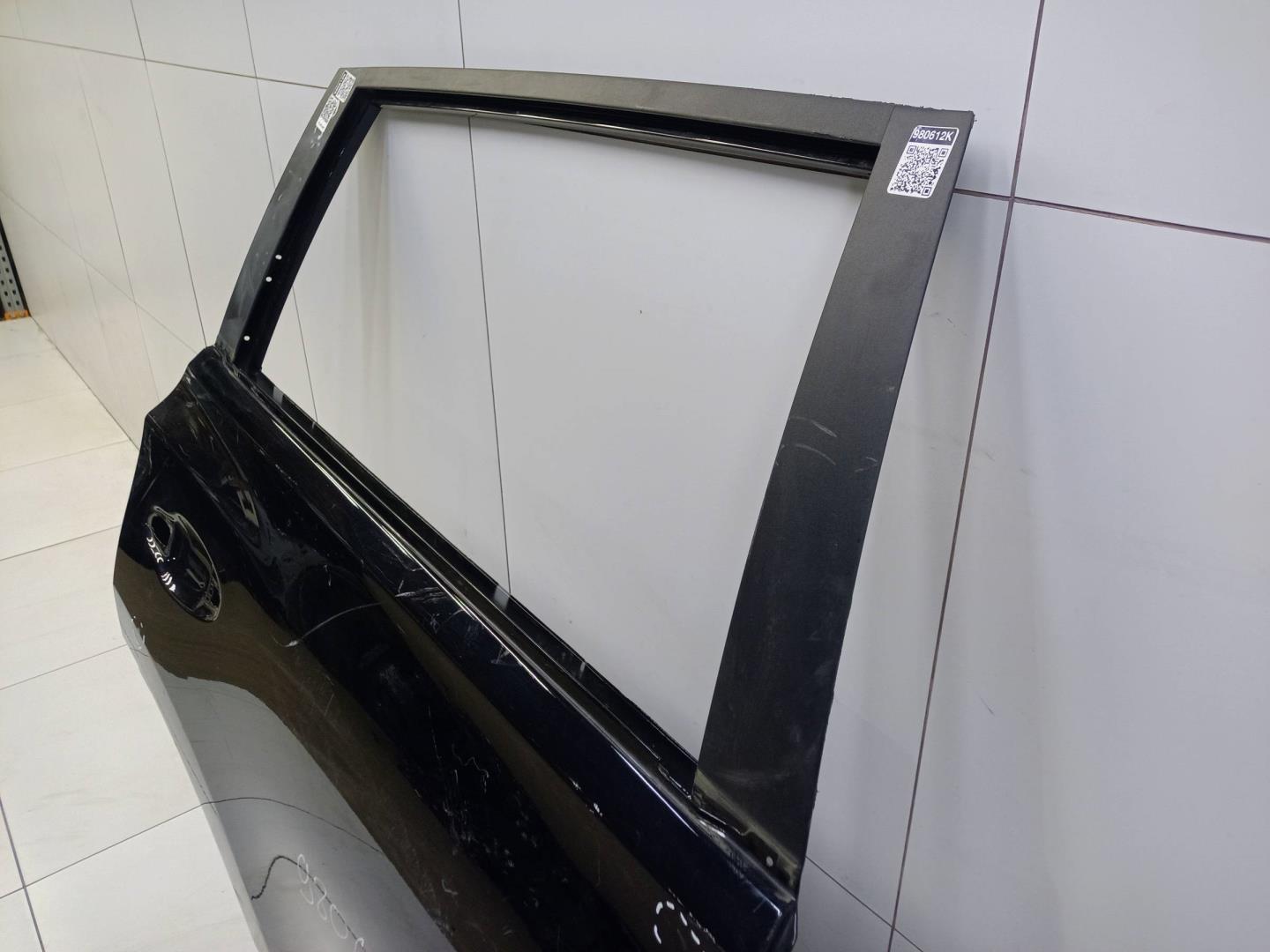 Дверь задняя правая