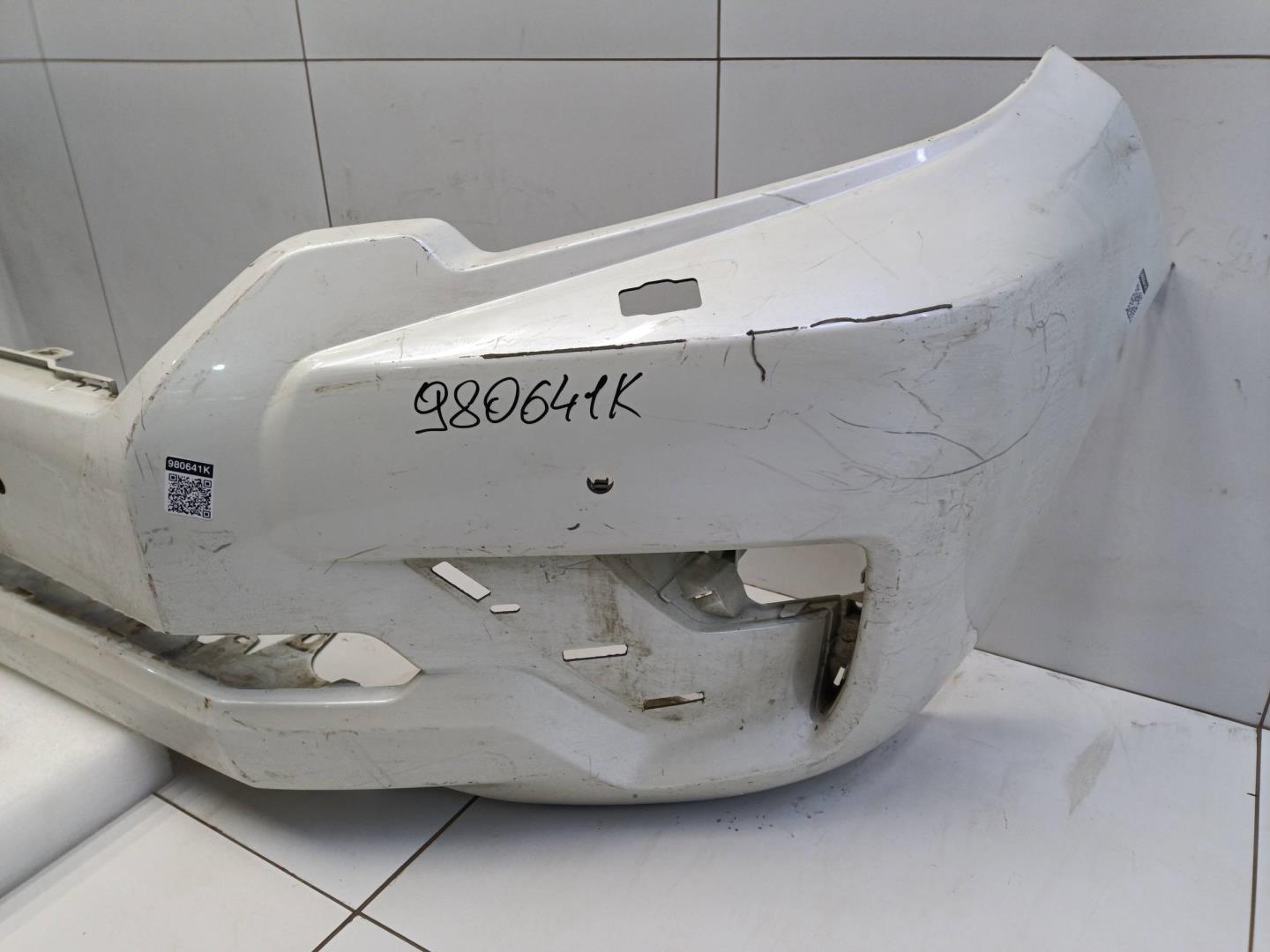 Бампер передний