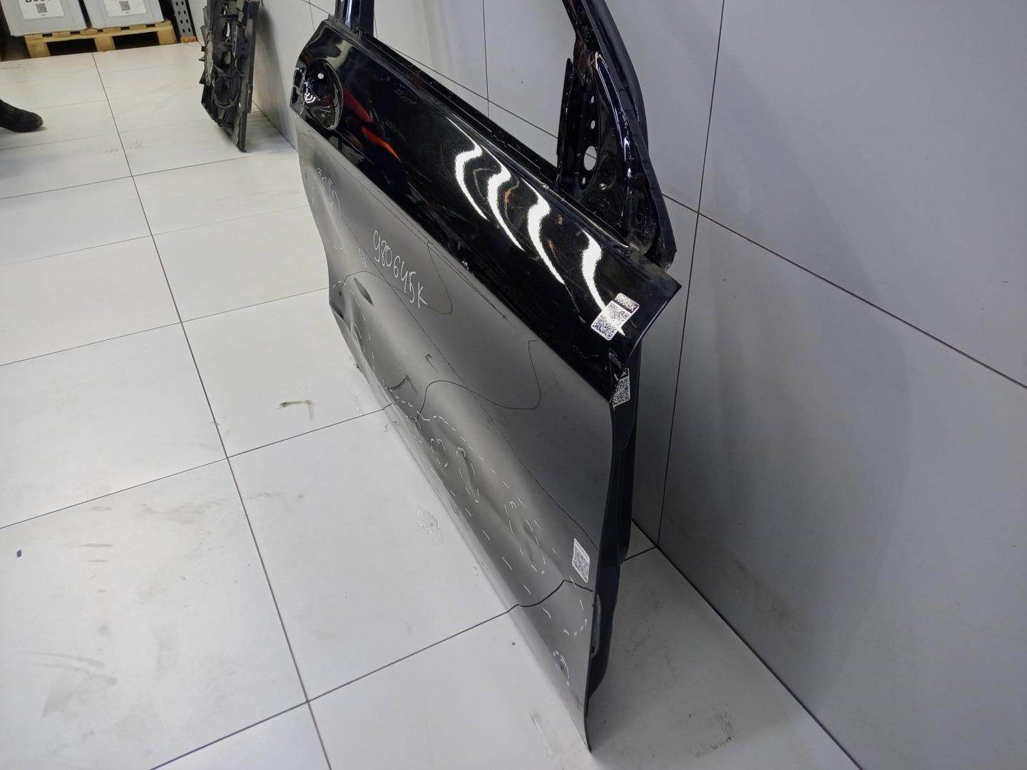 Дверь передняя правая