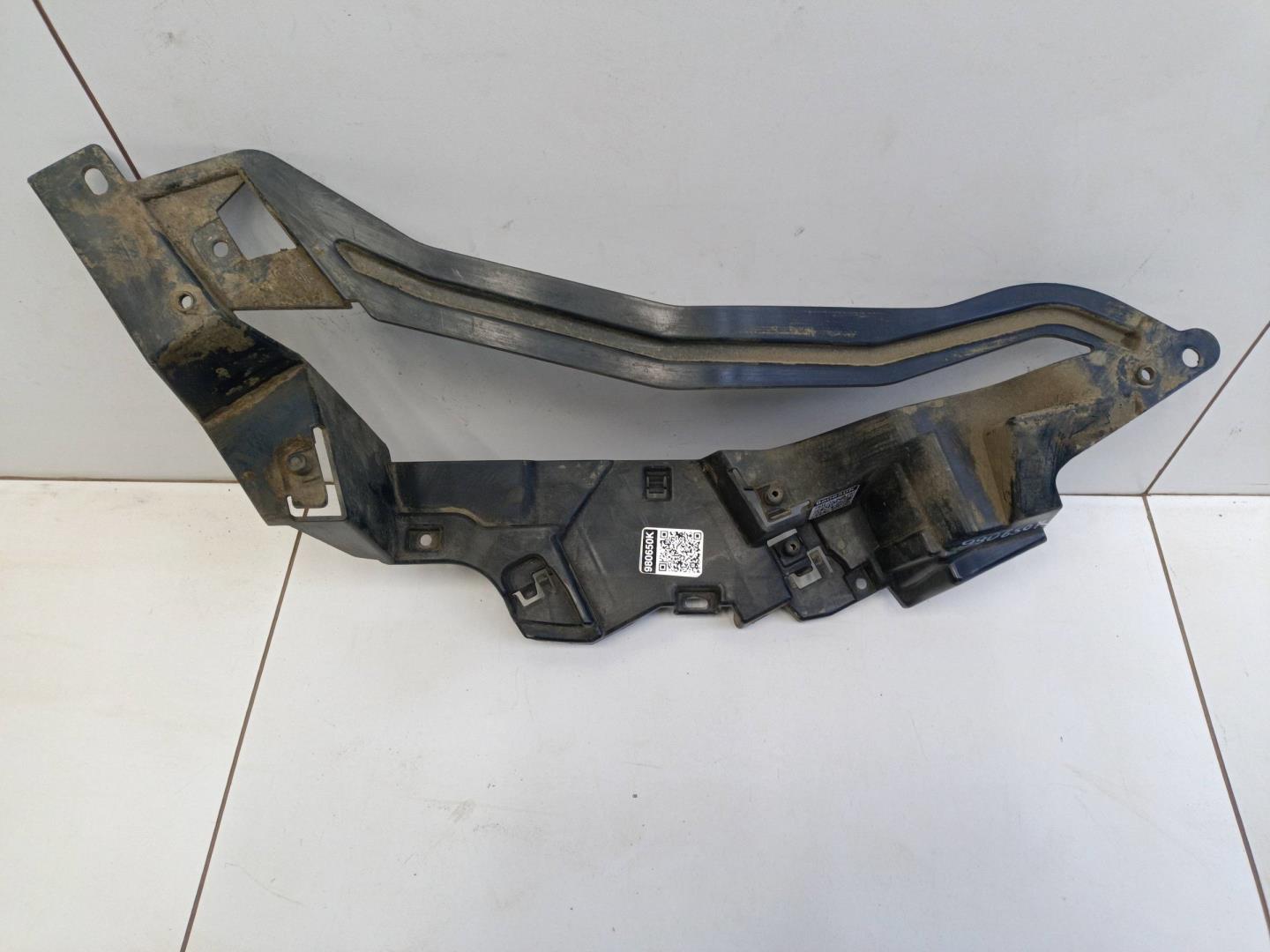 Кронштейн глушителя