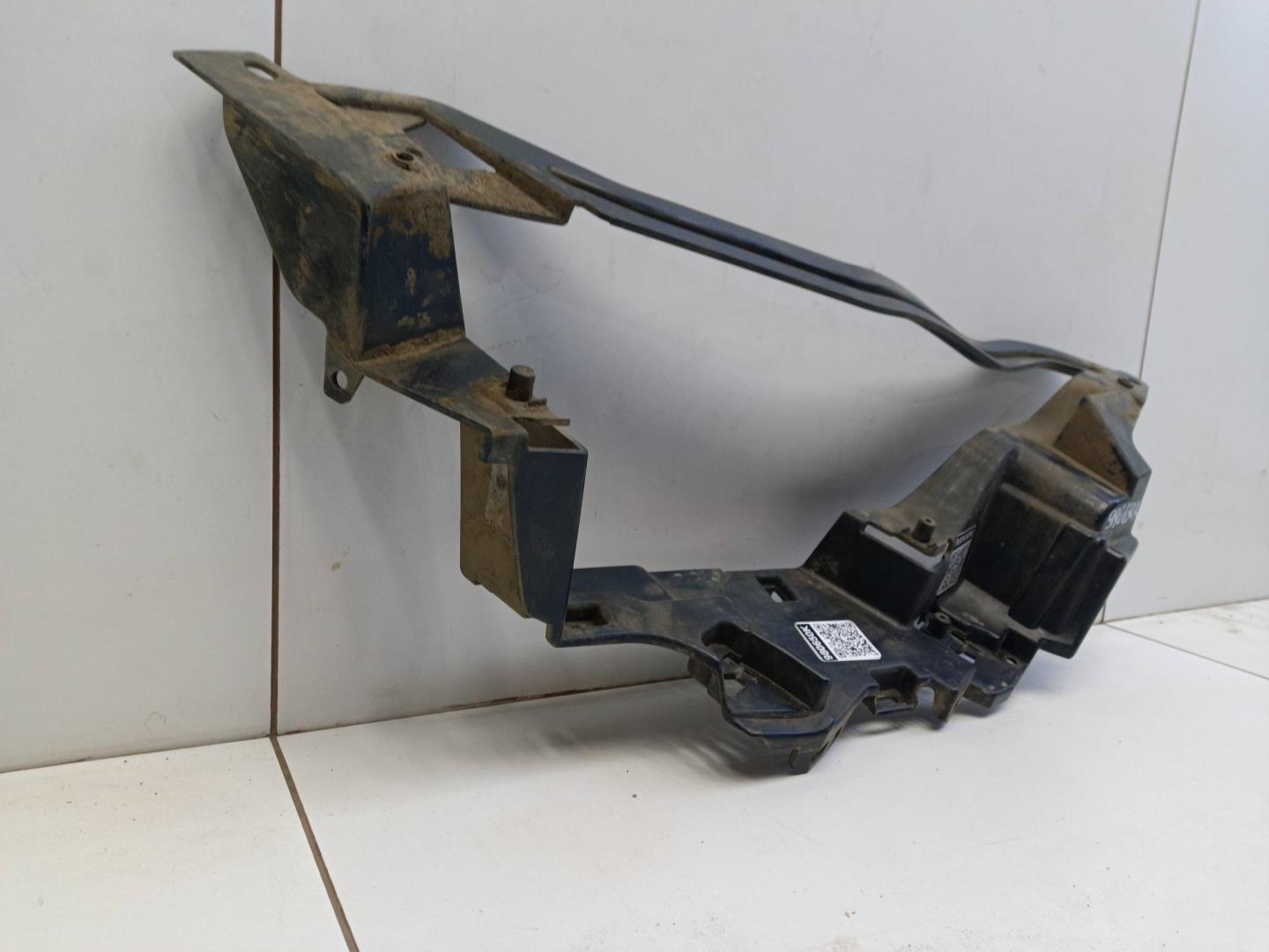 Кронштейн глушителя