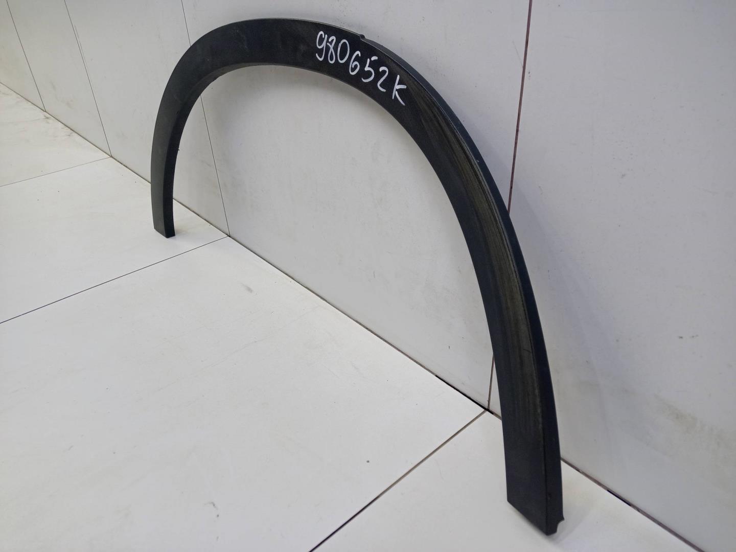 Накладка заднего крыла правого