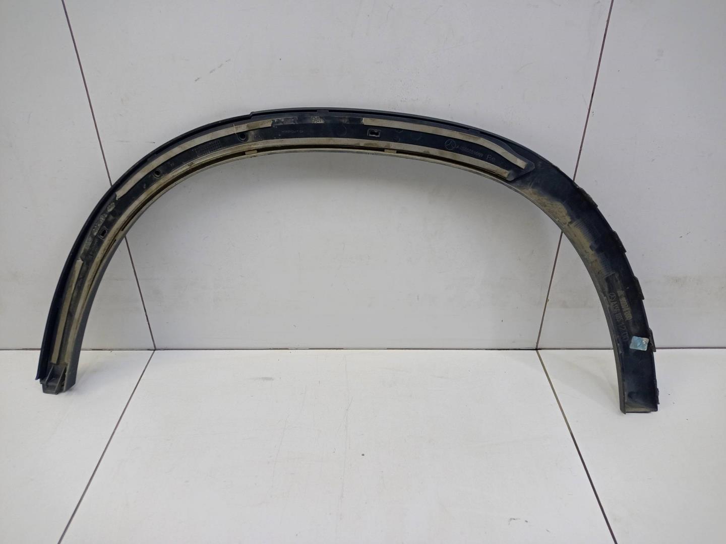 Накладка заднего крыла правого