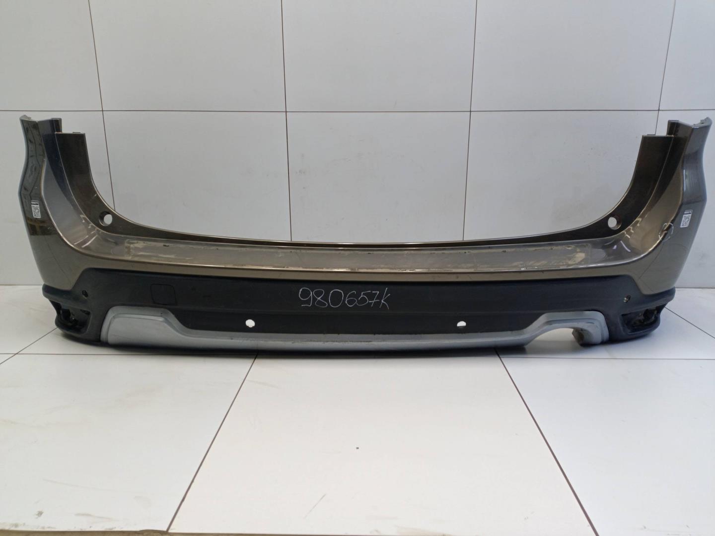 Бампер задний